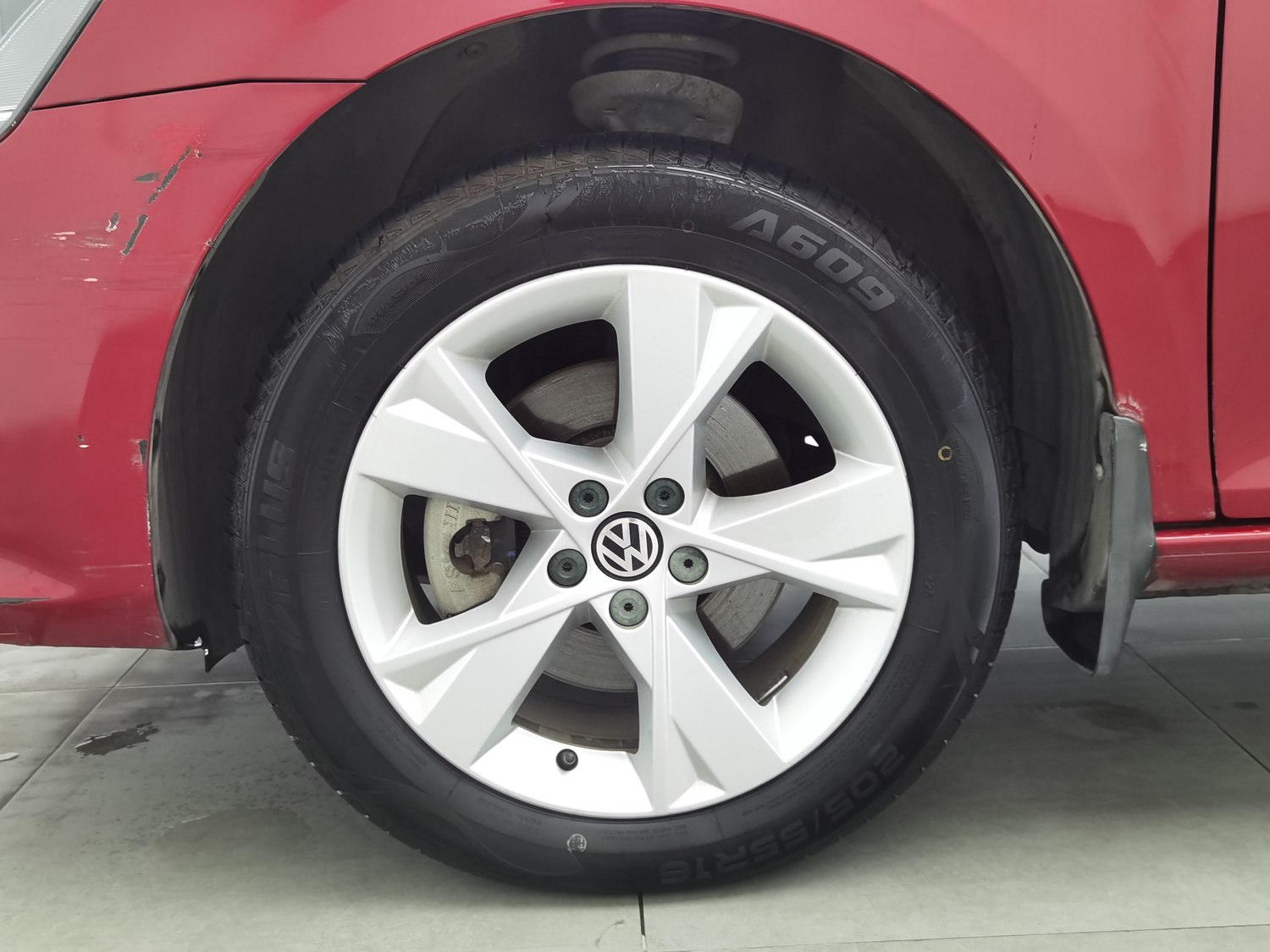 Used Volkswagen Bora 2013 1.6 AT