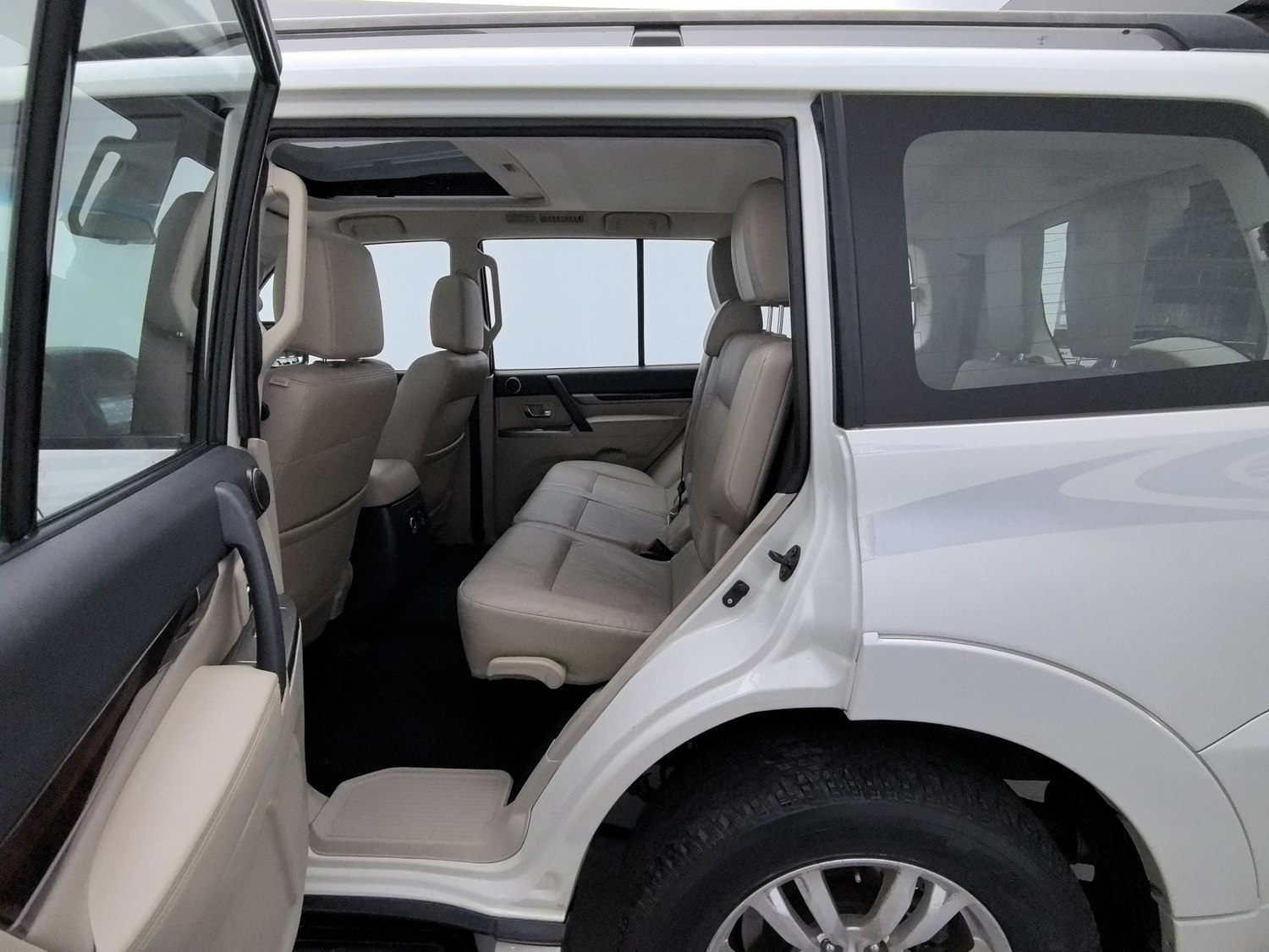 Used Mitsubishi Pajero (Imported) 2019 3.8 AT