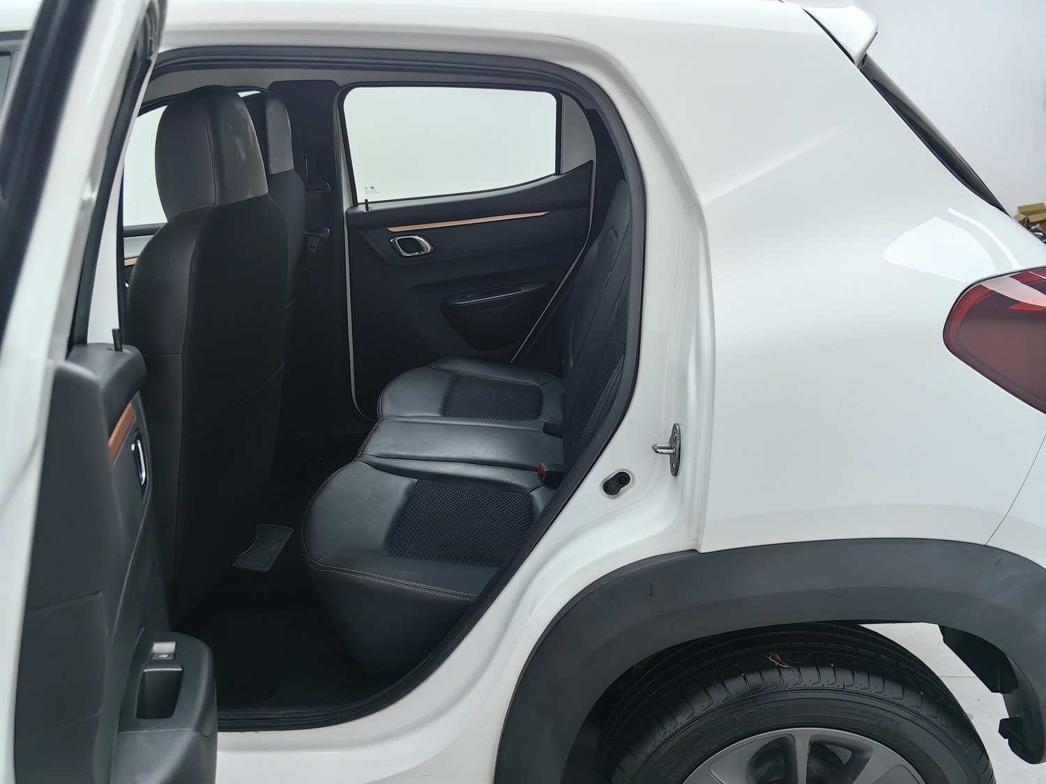 Used Dongfeng Nammi BOX 2022
