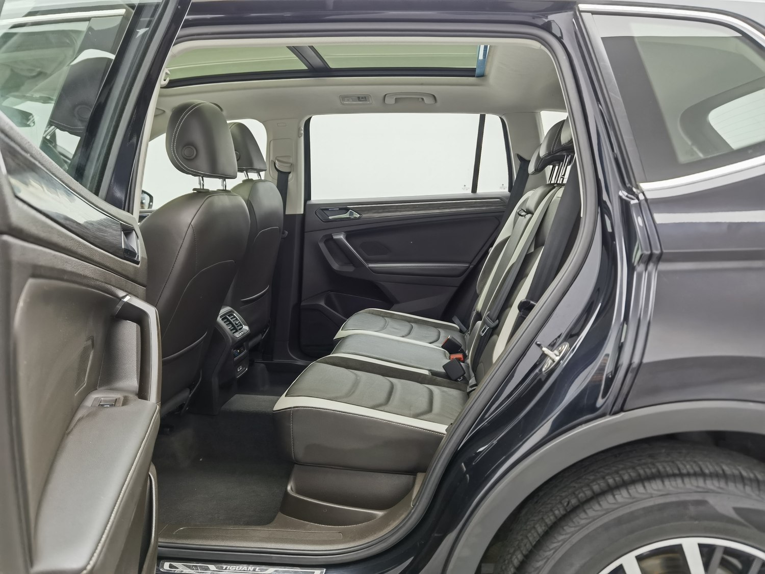 Used Volkswagen Tiguan L 2017 1.8 AT