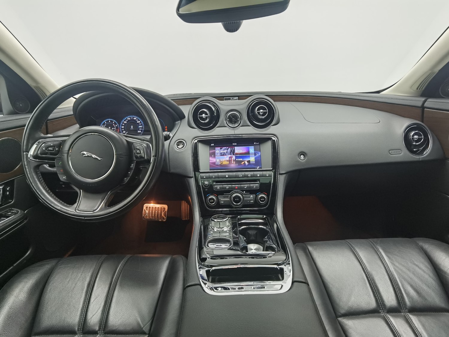 Used Jaguar XJ 2016 3.0 AT