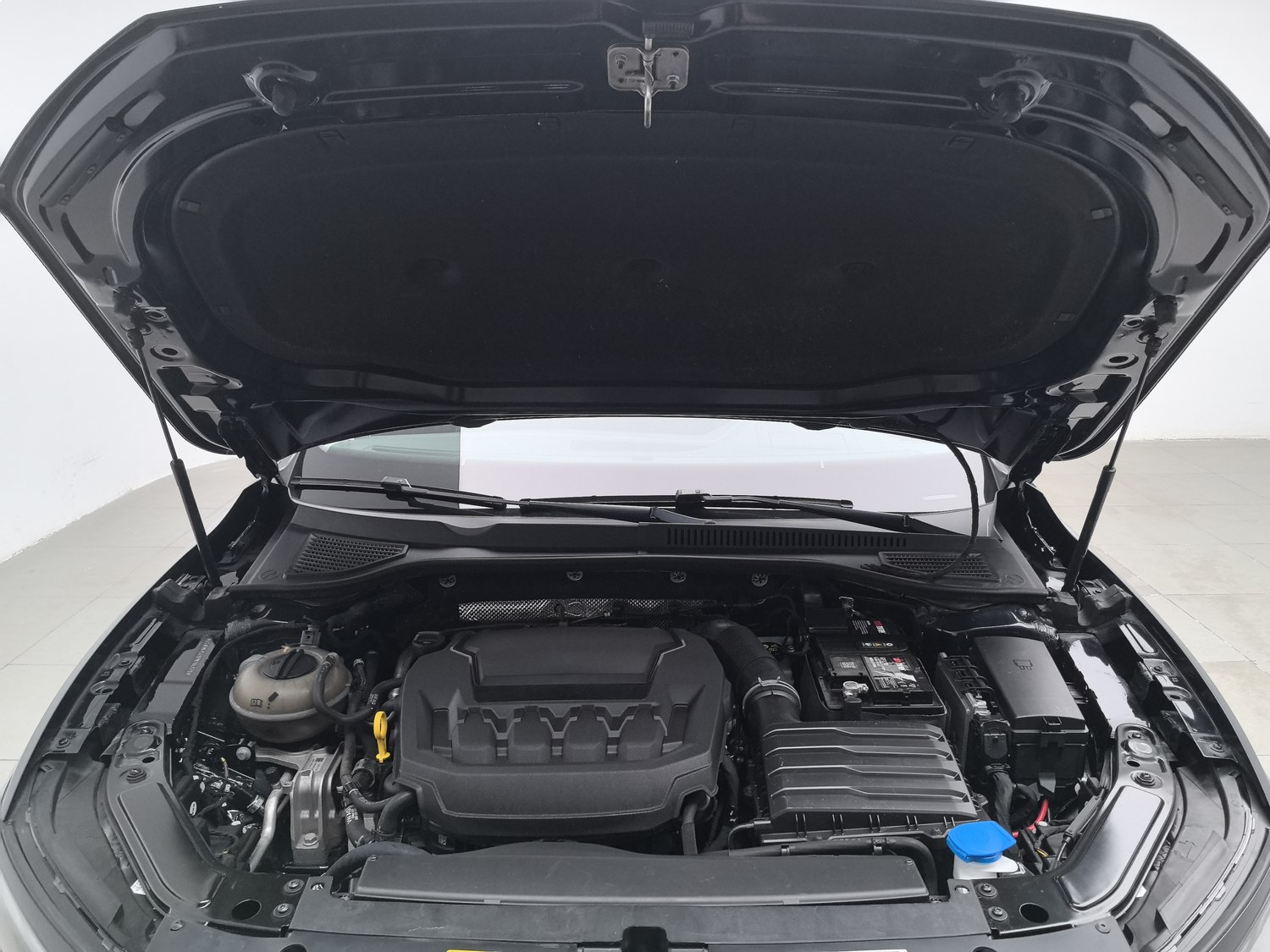 Used Volkswagen Passat 2024 2.0 AT