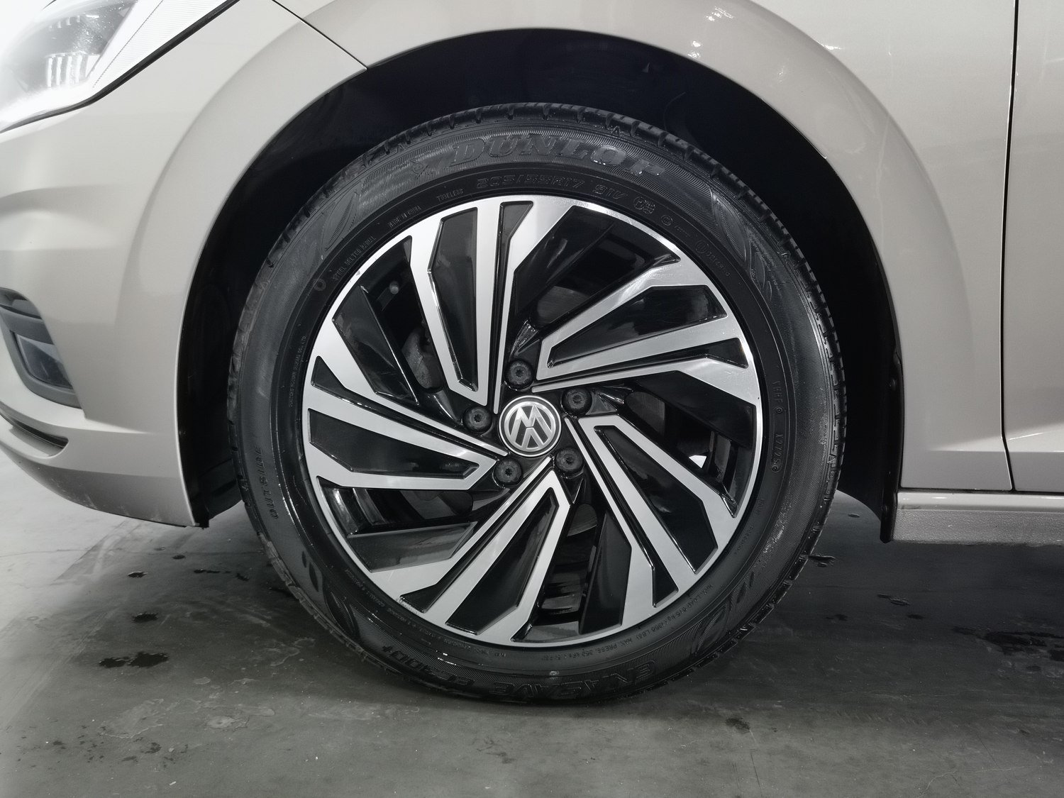 Used Volkswagen Sagitar 2020 1.4 AT