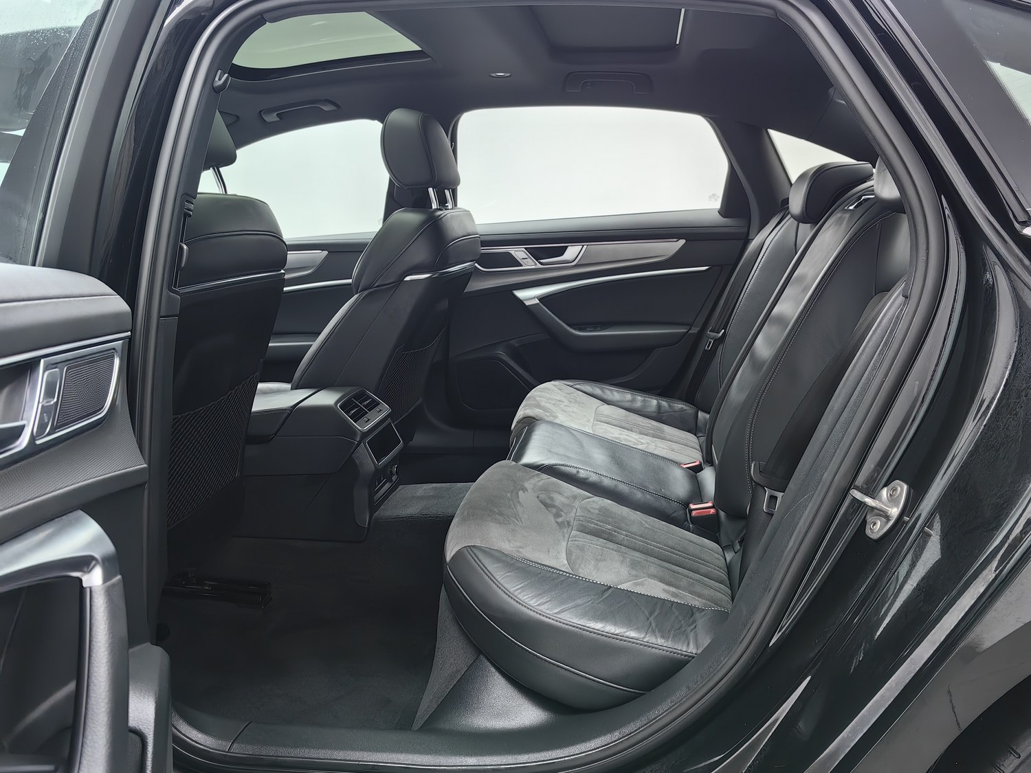 Used Audi A6L 2024 2.0 AT