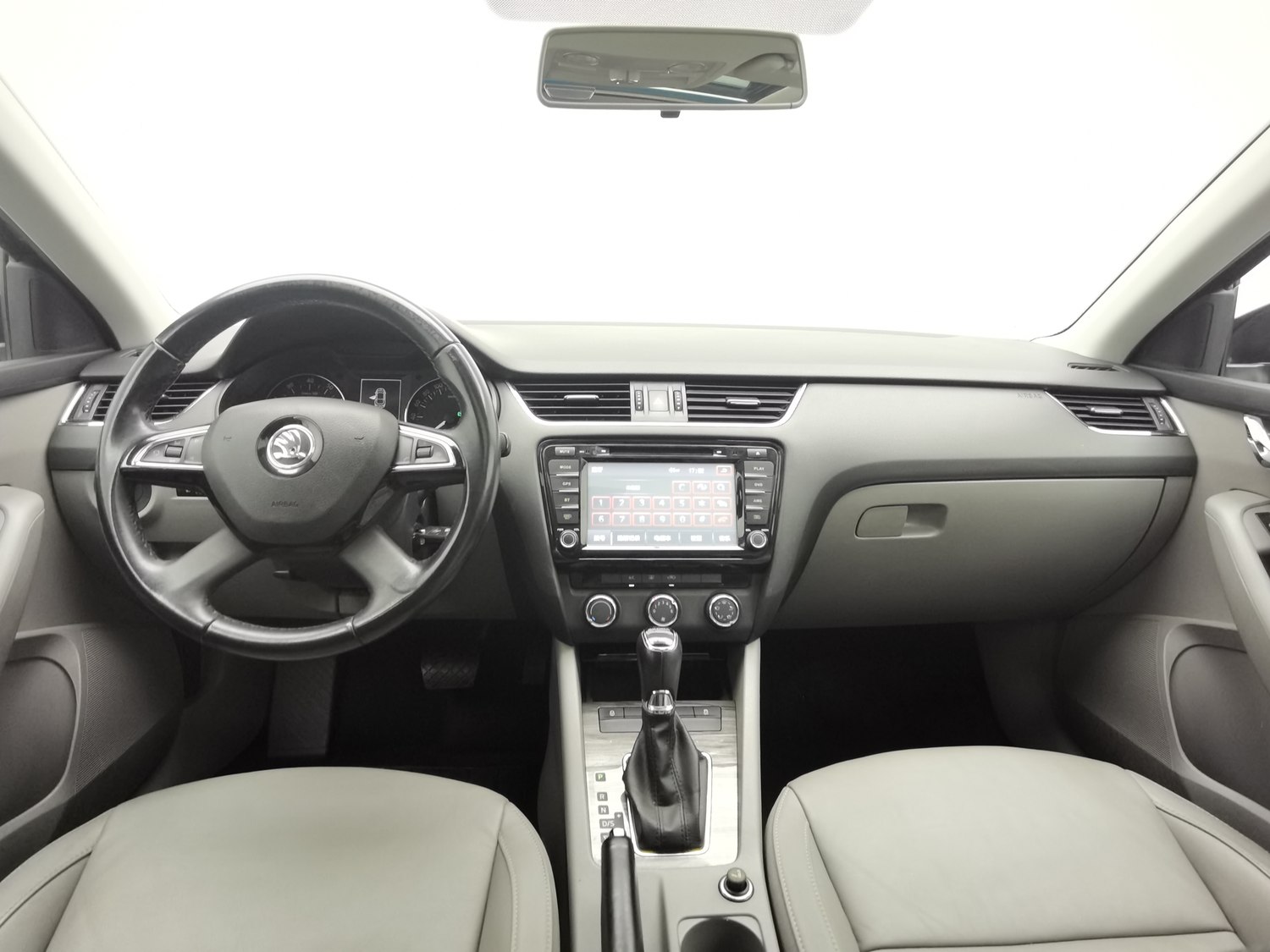 Used Skoda Octavia 2015 1.6 AT