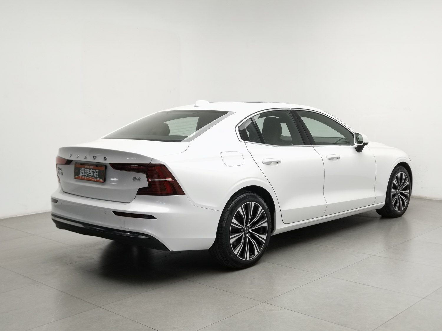 Used Volvo S60 2024 2.0 AT