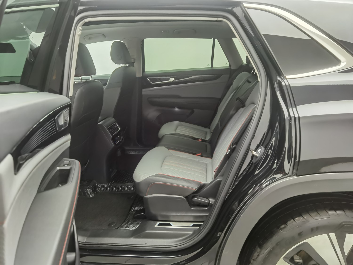 Used Volkswagen Talagon 2023 2.0 AT