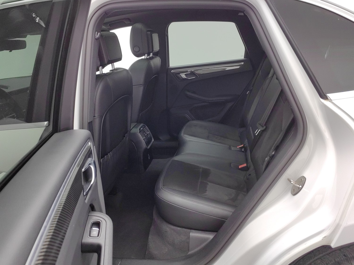 Used Porsche Macan 2020 2.0 AT
