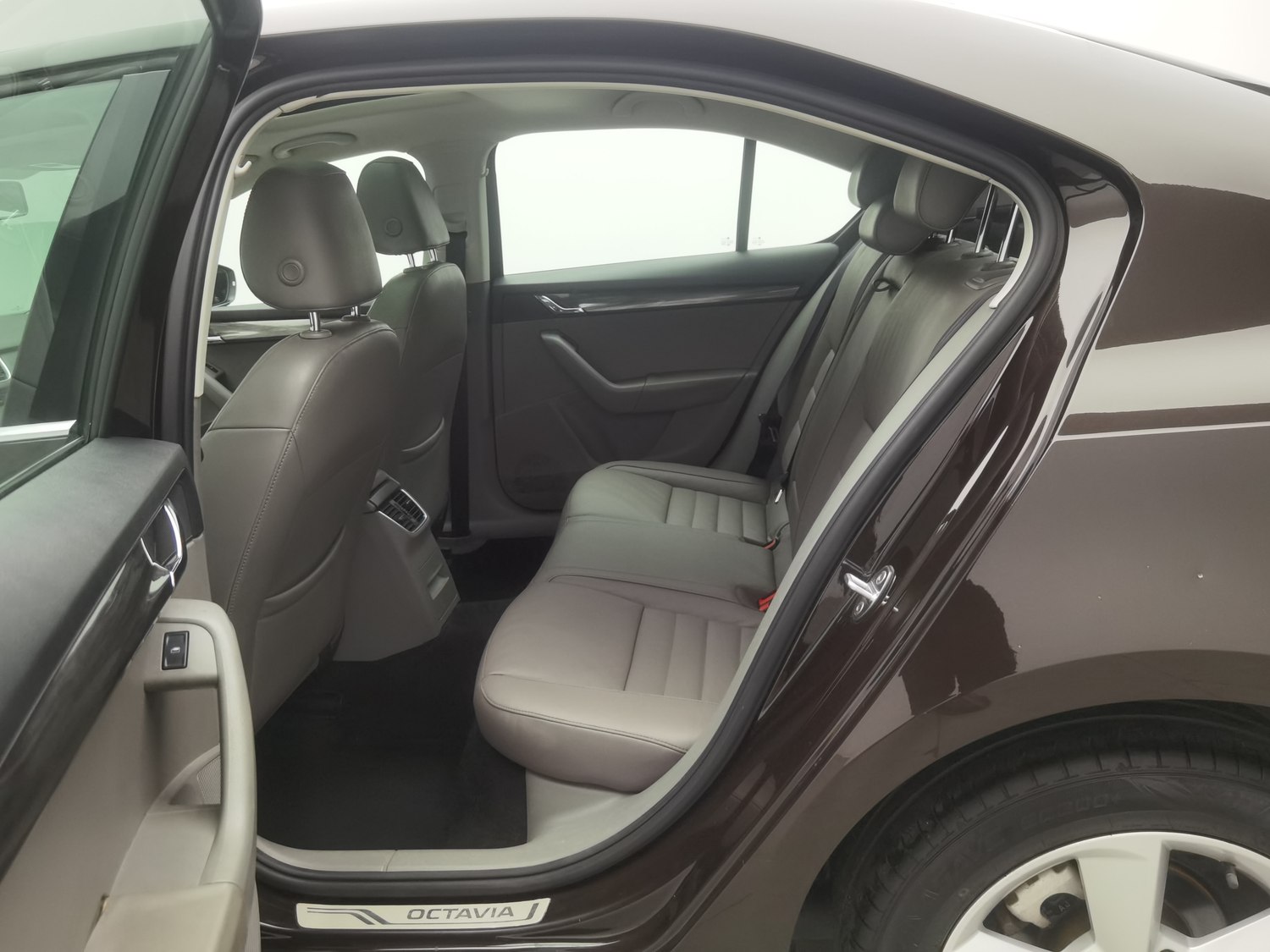 Used Skoda Octavia 2015 1.6 AT