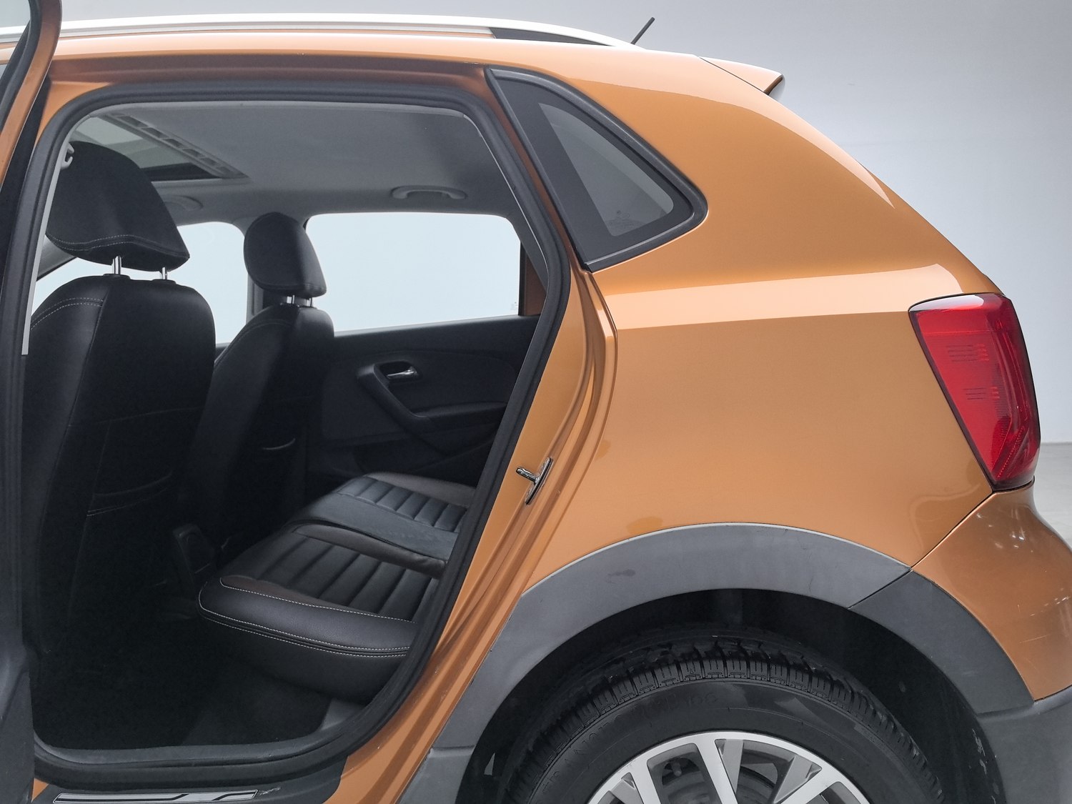 Used Volkswagen Polo 2014 1.6 AT