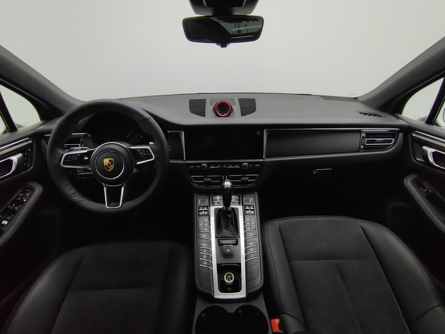 Used Porsche Macan 2020 2.0 AT