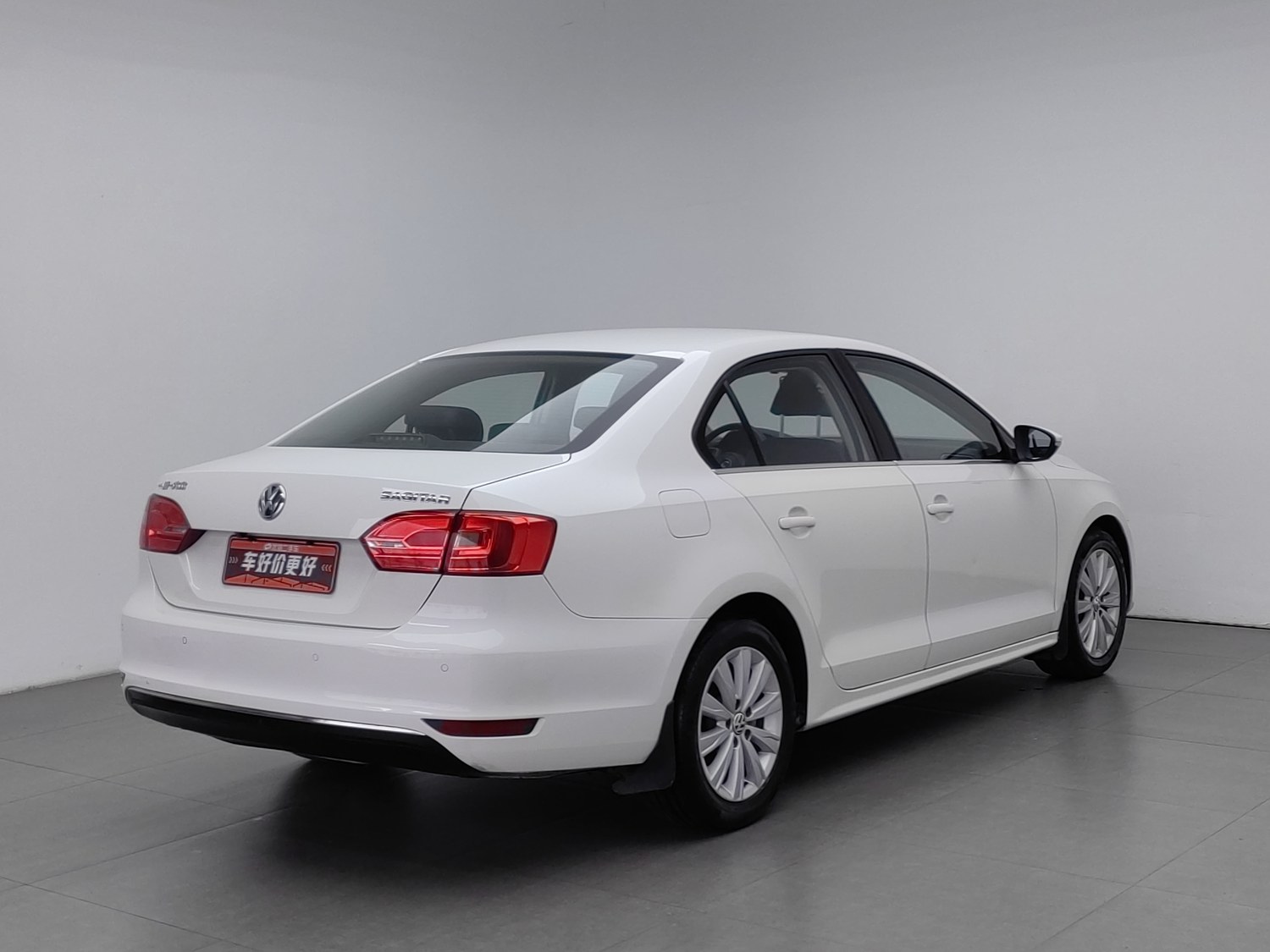 Used Volkswagen Sagitar 2014 1.6 MT