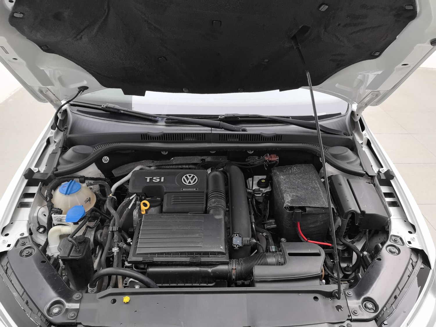 Used Volkswagen Sagitar 2018 1.4 AT