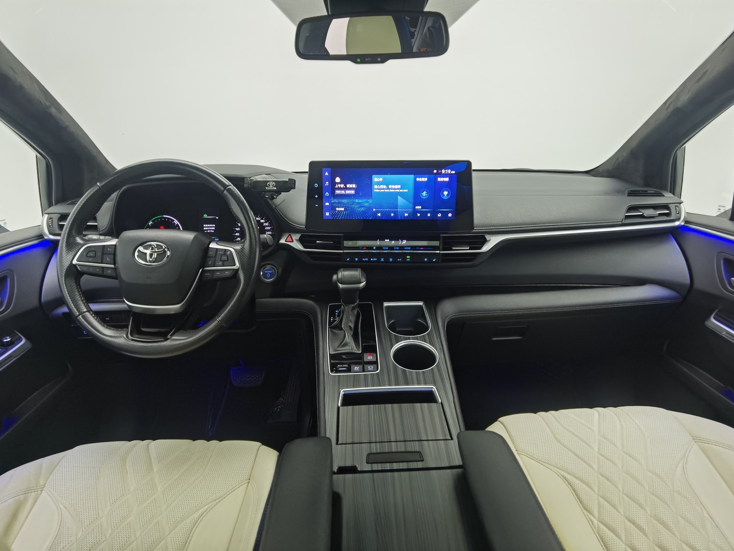 Used Toyota Sienna 2021 2.5 AT