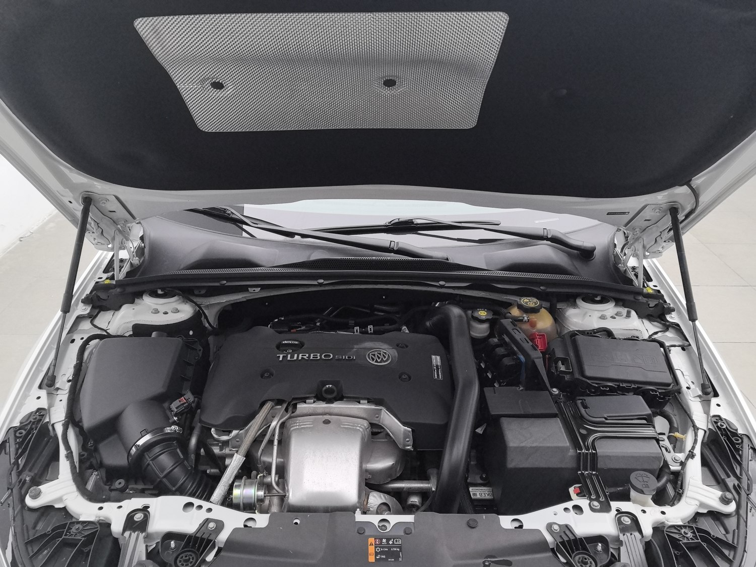 Used Buick Regal 2017 2.0 AT