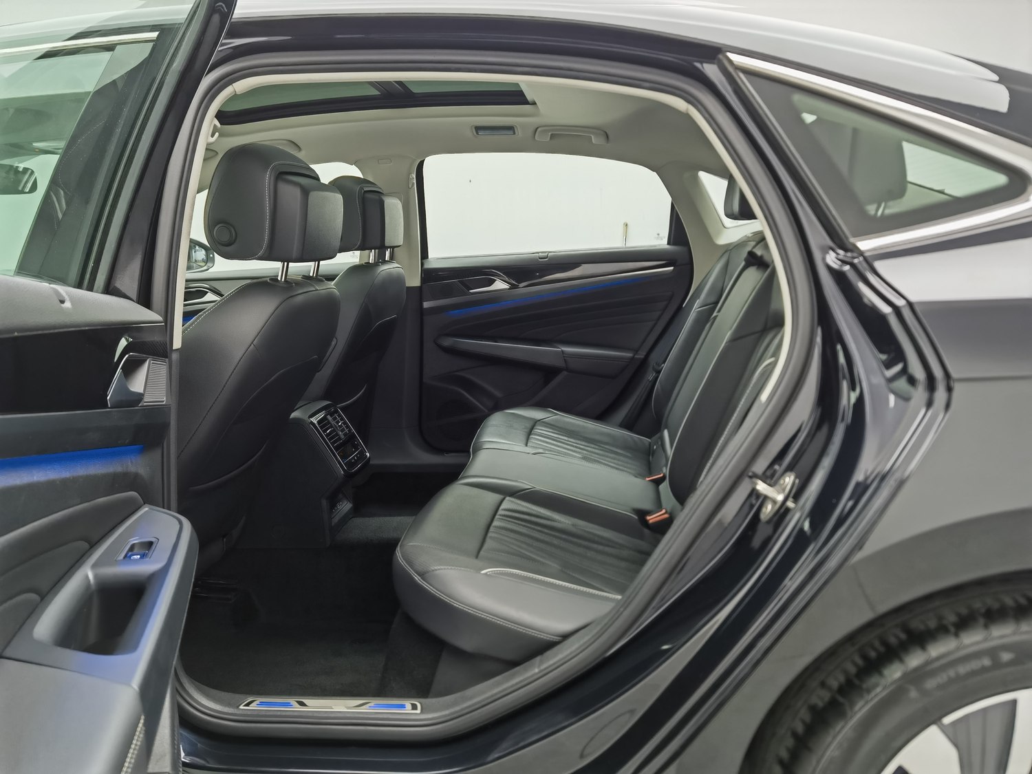Used Volkswagen Passat EV 2022 1.4 AT