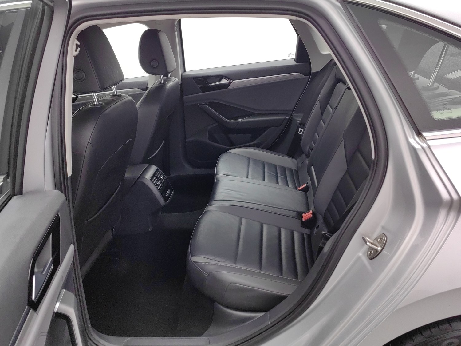 Used Volkswagen Sagitar 2020 1.4 AT