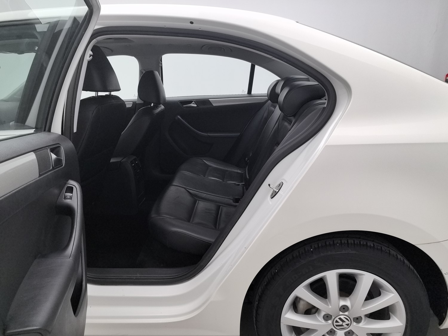 Used Volkswagen Sagitar 2012 1.4 MT