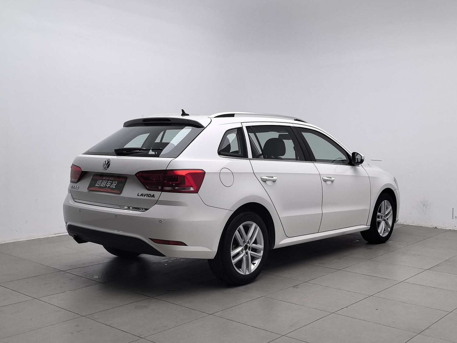 Used Volkswagen Gran Lavida 2017 1.6 AT