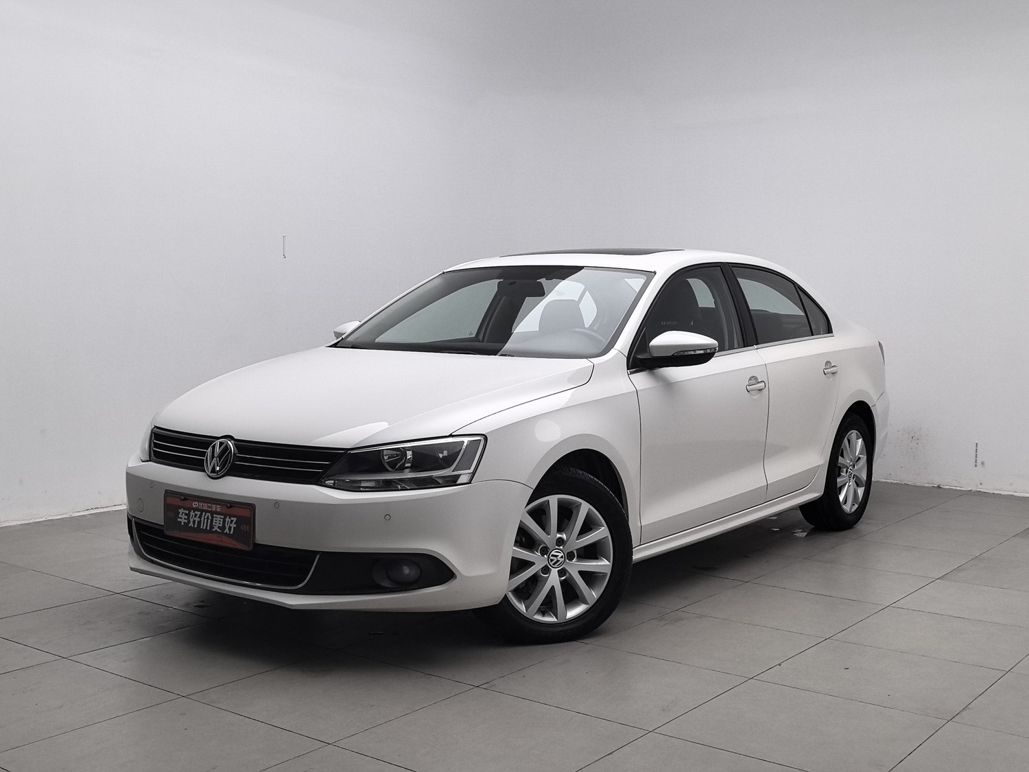 Used Volkswagen Sagitar 2012 1.4 MT