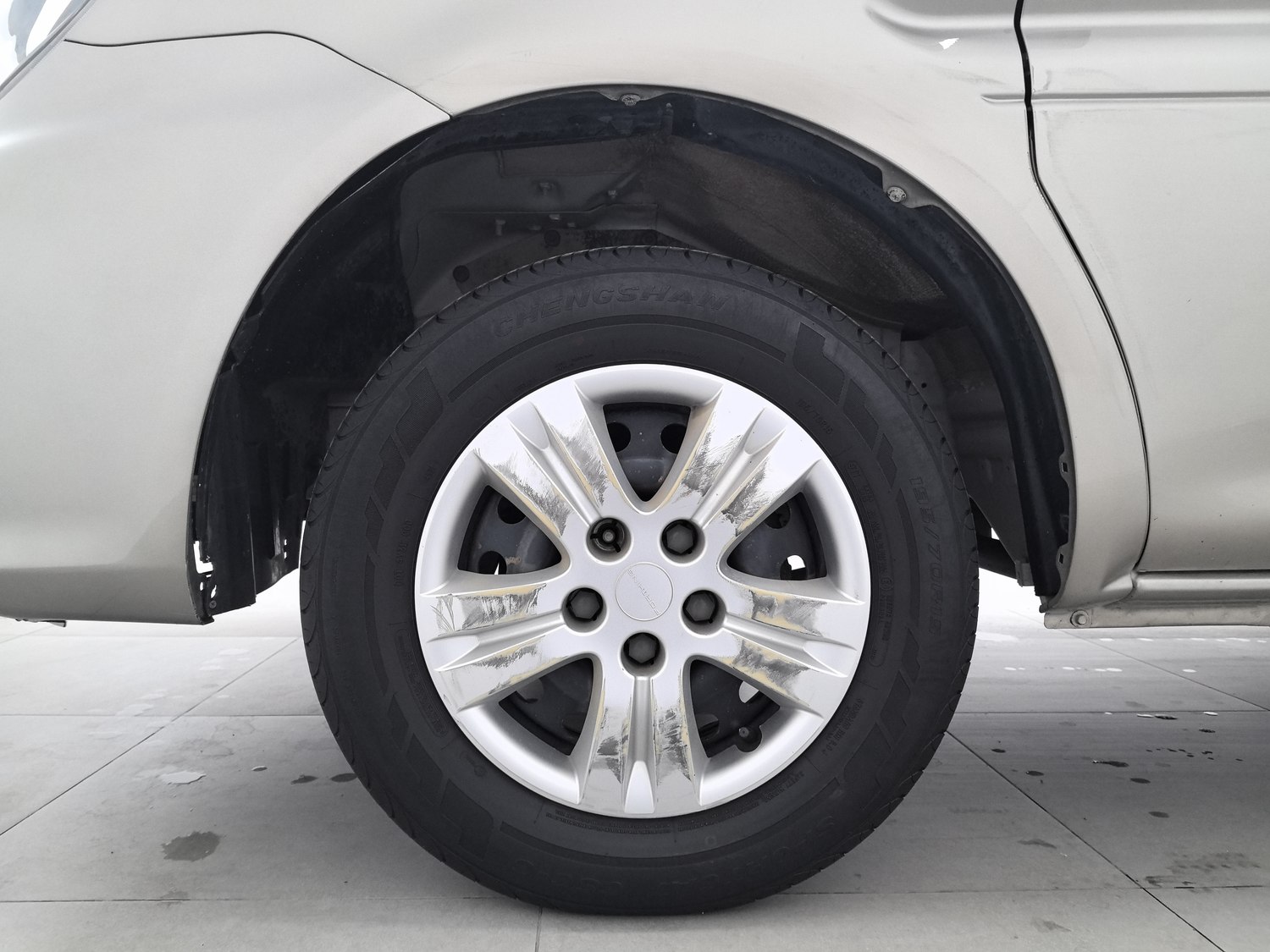 Used Dongfeng Forthing Lingzhi 2022 1.6 MT