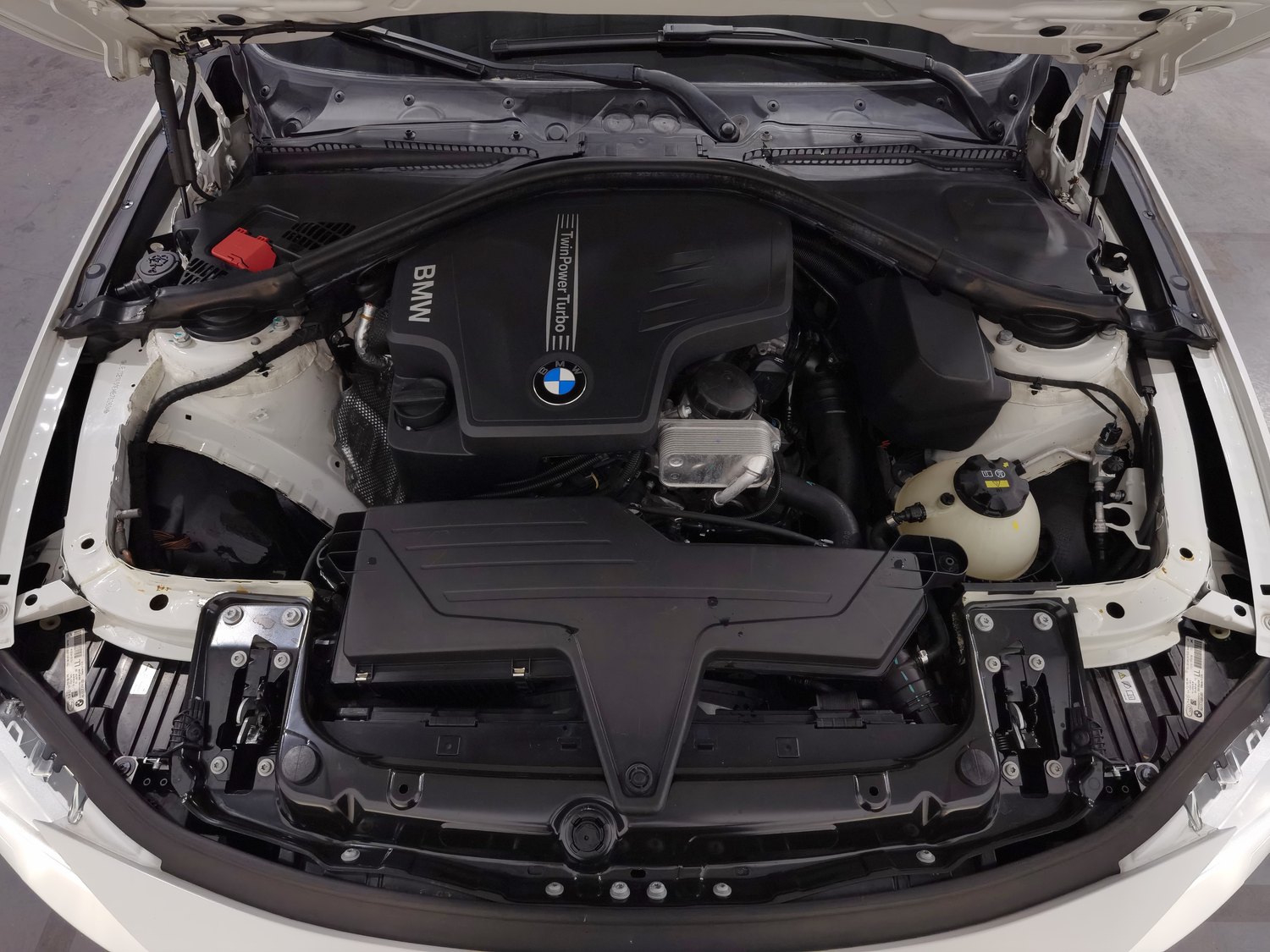 Used BMW 3 Series 2014 2.0 AT