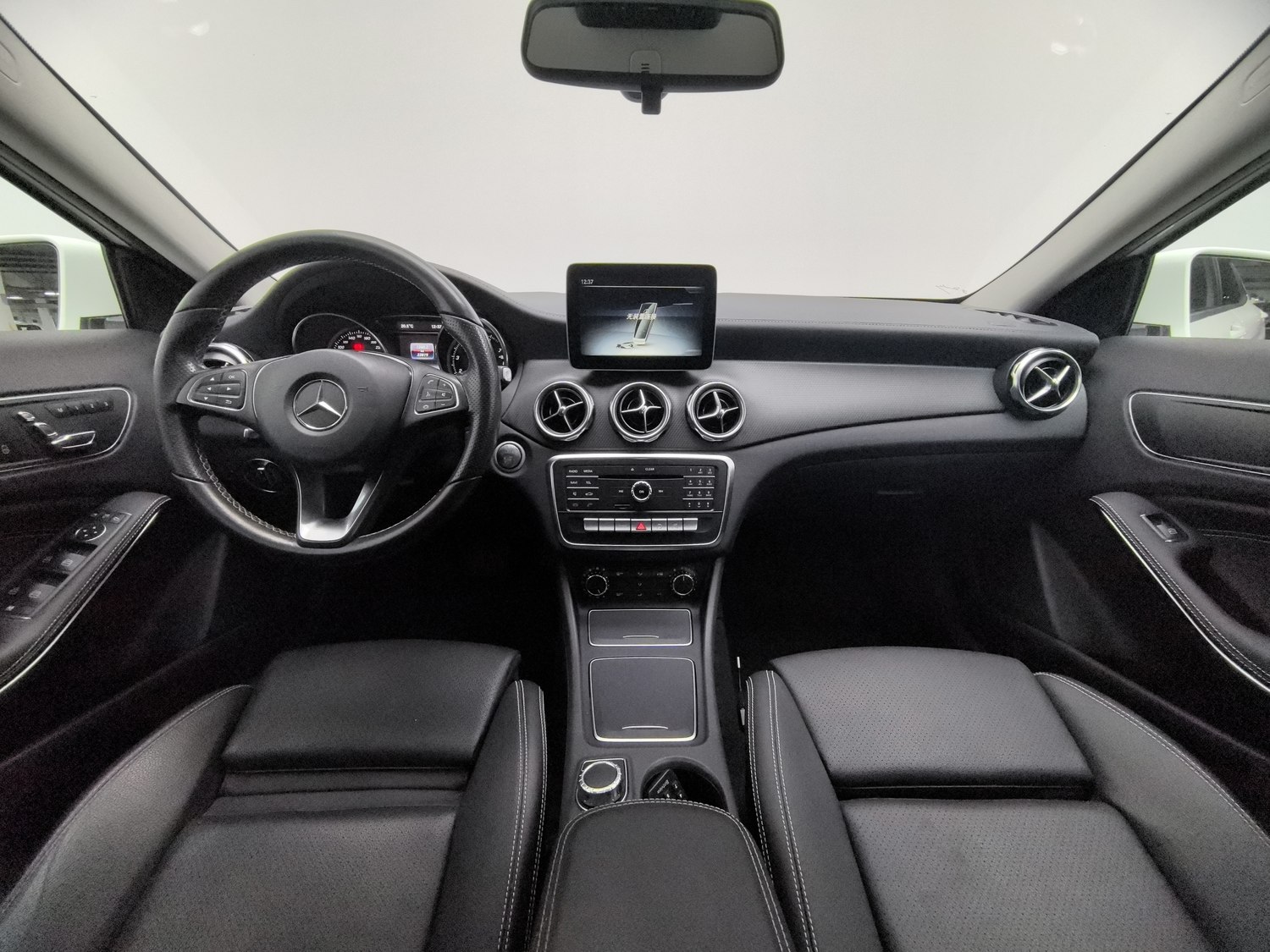Used Mercedes-Benz GLA 2017 1.6 AT