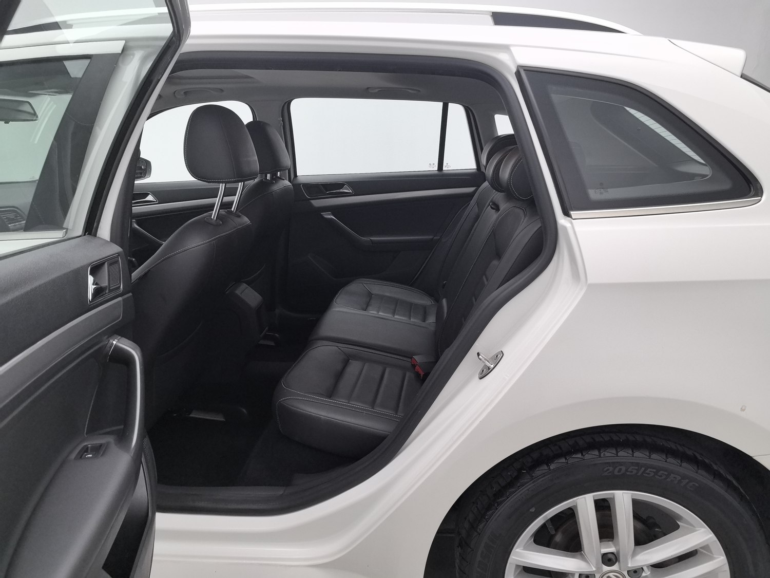 Used Volkswagen Gran Lavida 2017 1.6 AT