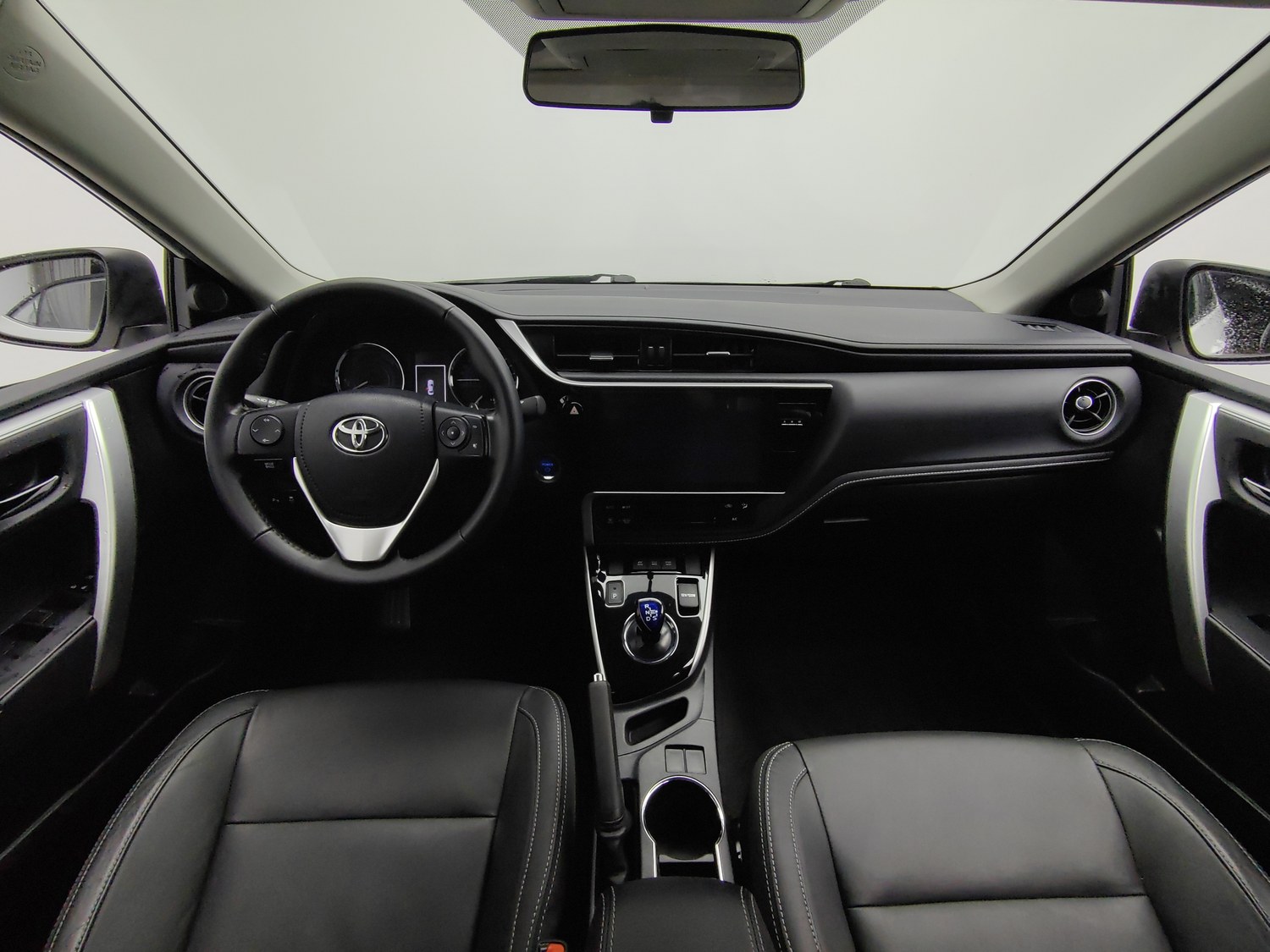 Used Toyota Corolla 2017 1.8 AT