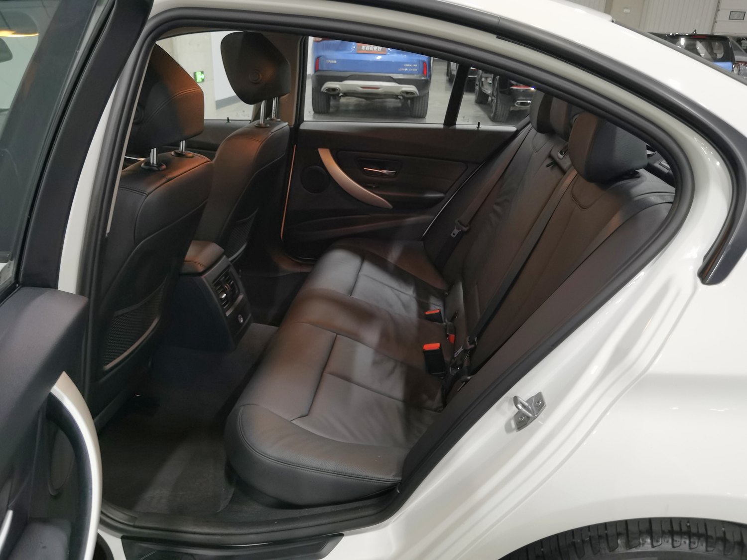 Used BMW 3 Series 2014 2.0 AT