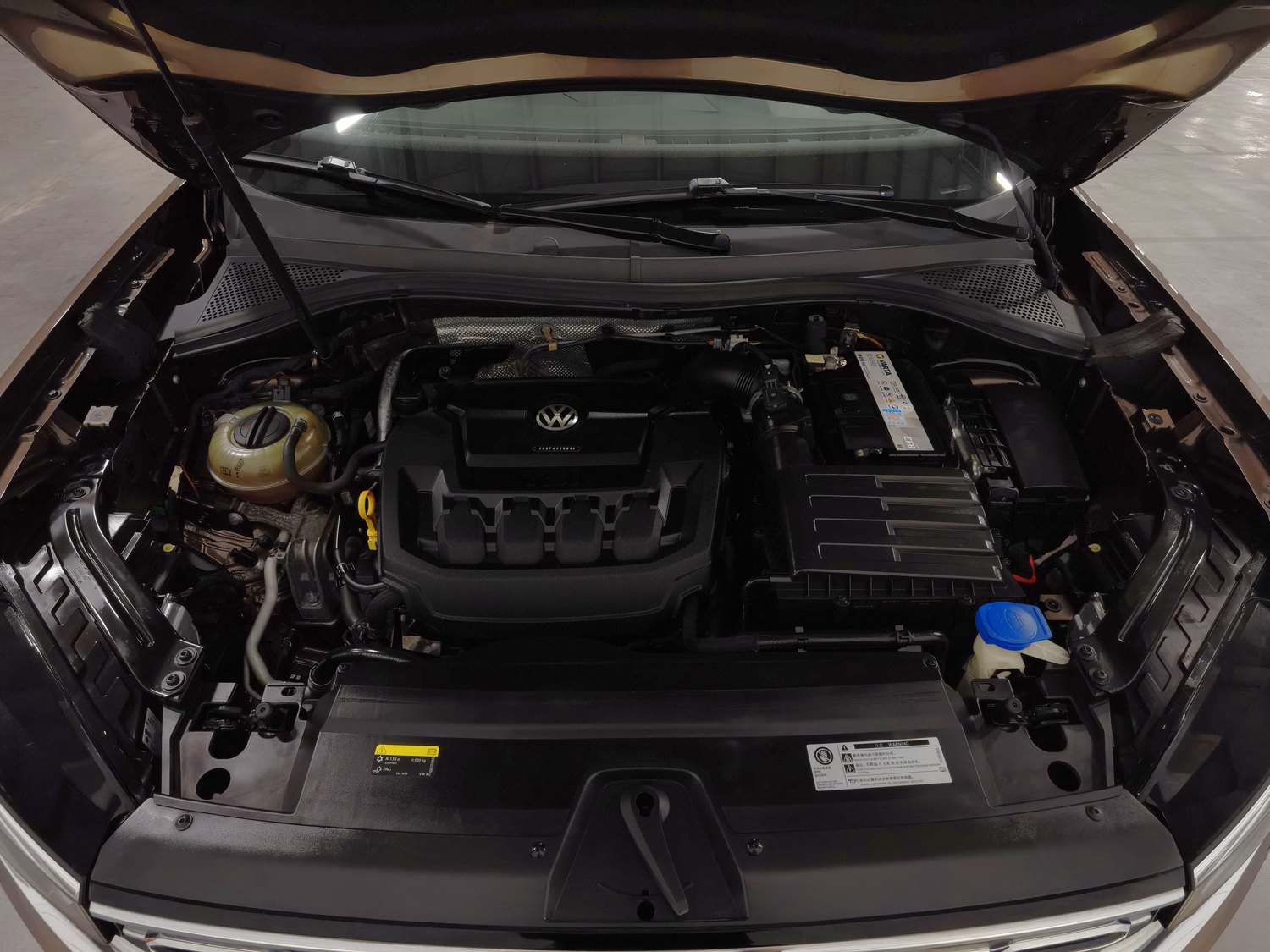 Used Volkswagen Tayron 2019 2.0 AT