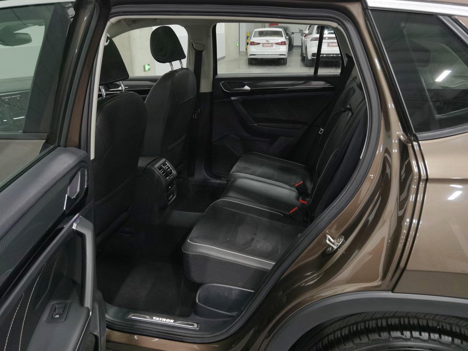 Used Volkswagen Tayron 2019 2.0 AT