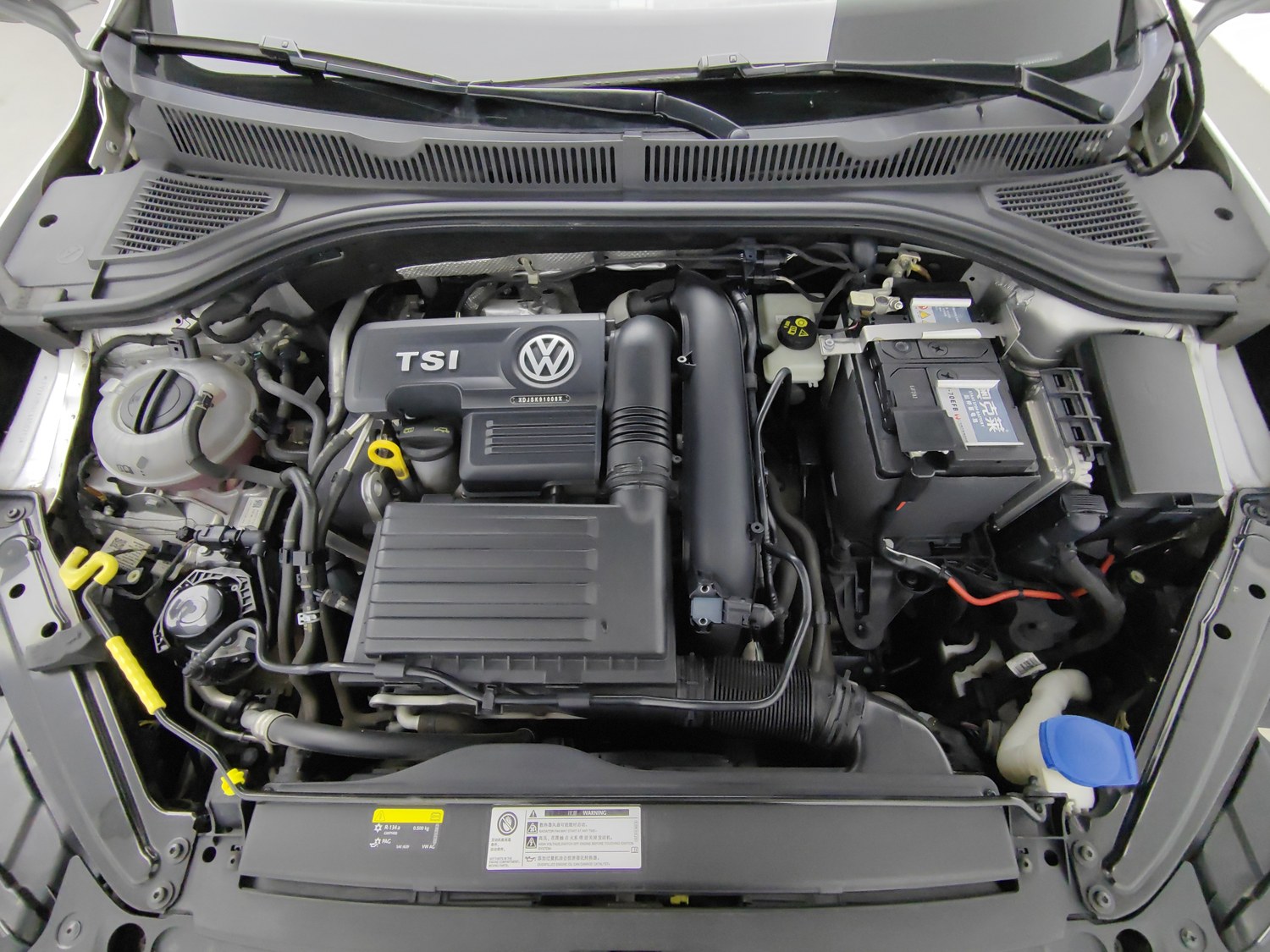 Used Volkswagen Sagitar 2020 1.4 AT