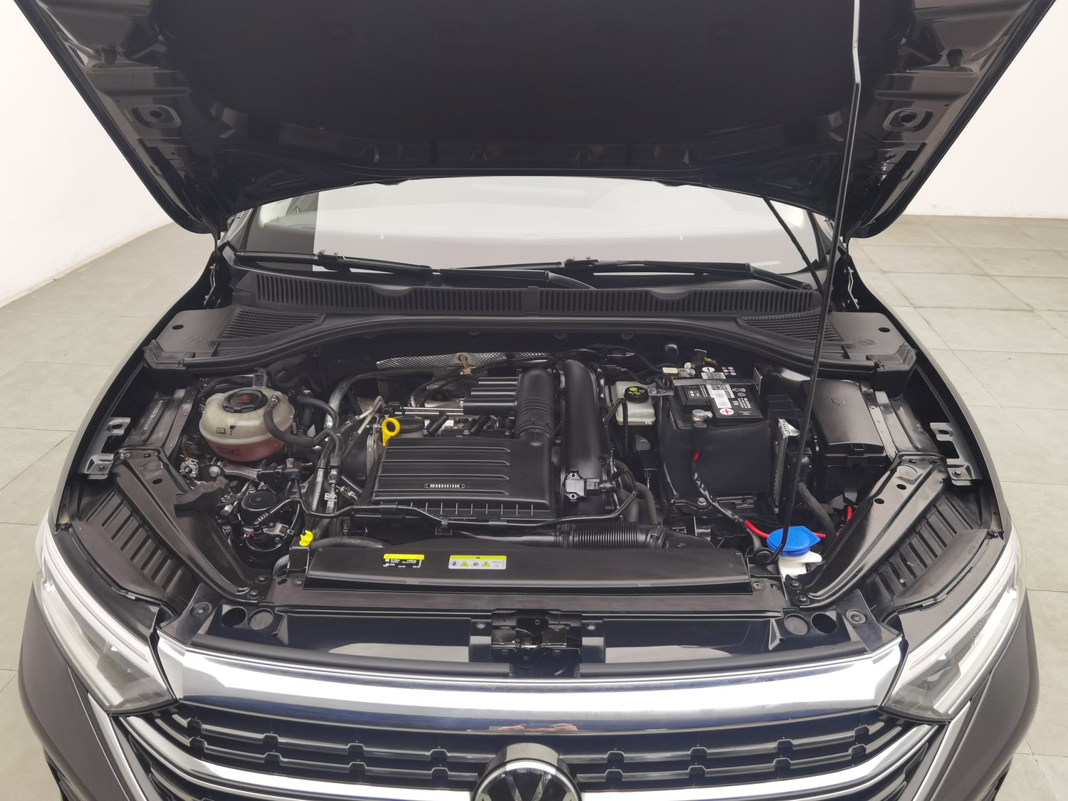 Used Volkswagen Sagitar 2022 1.4 AT
