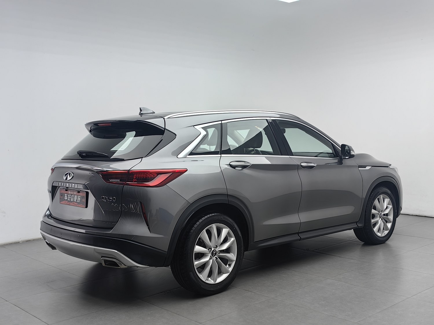 Used Infiniti QX50 2018 2.0 AT