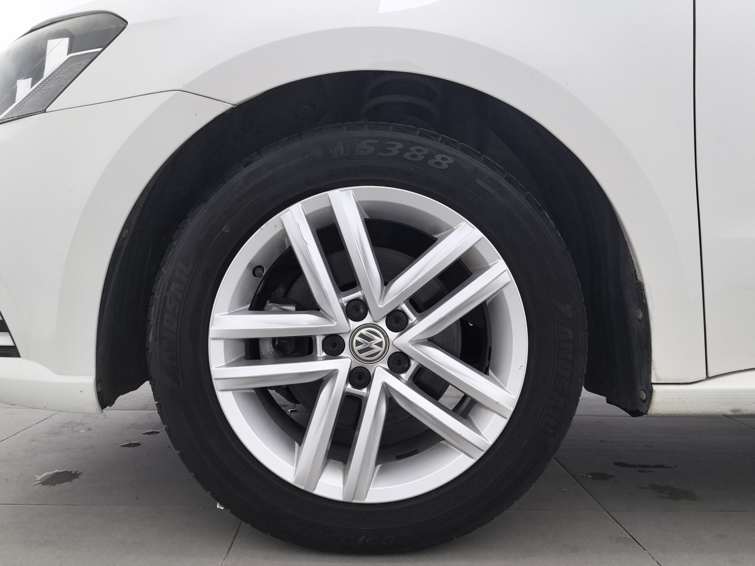 Used Volkswagen Gran Lavida 2017 1.6 AT