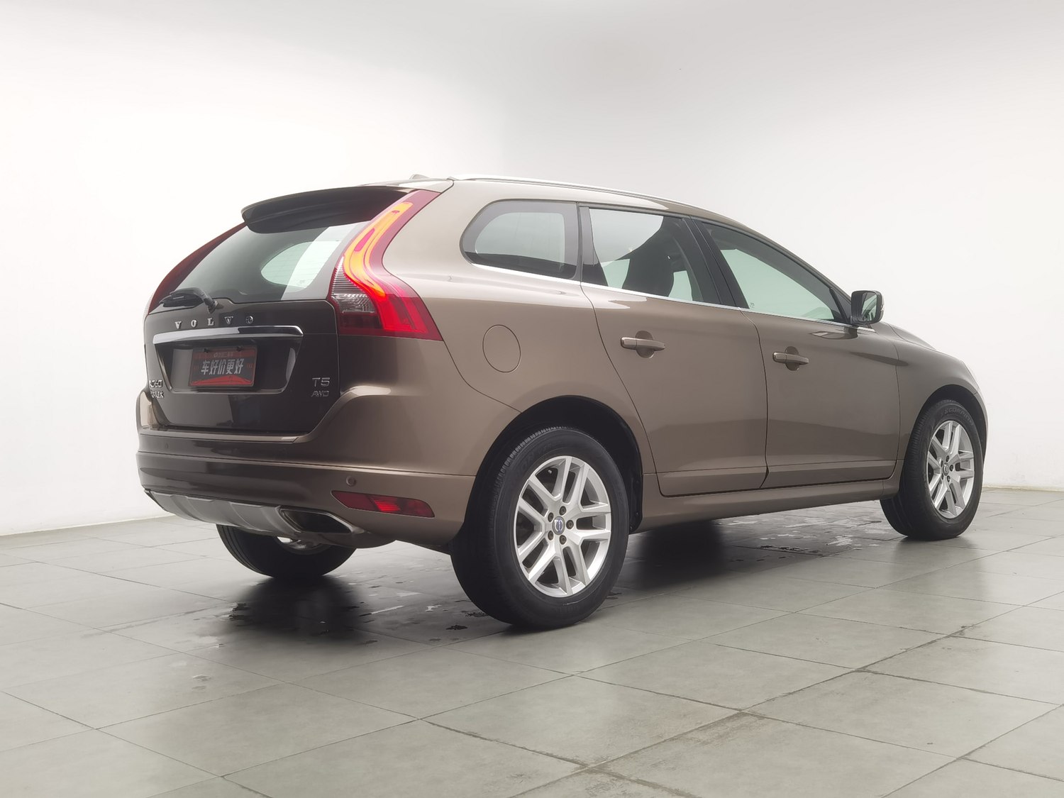 Used Volvo XC60 2017 2.0 AT