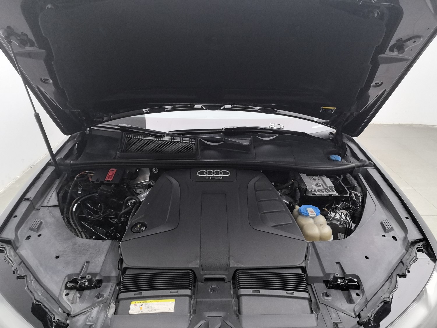 Used Audi Q7 (Imported) 2016 2.0 AT