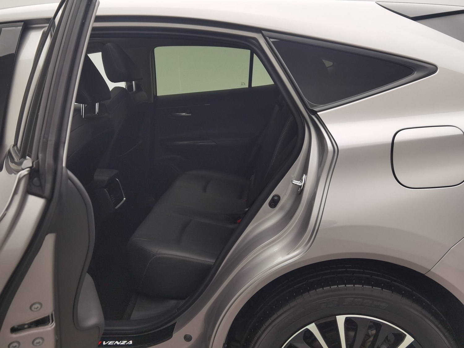 Used Toyota Venza 2022 2.0 AT
