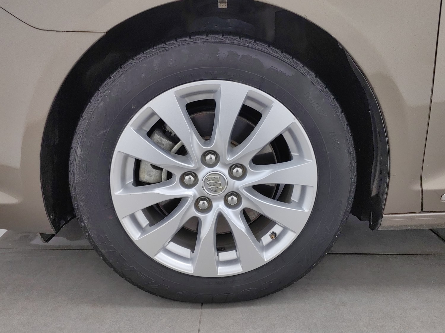 Used Buick LaCrosse 2013 2.4 AT