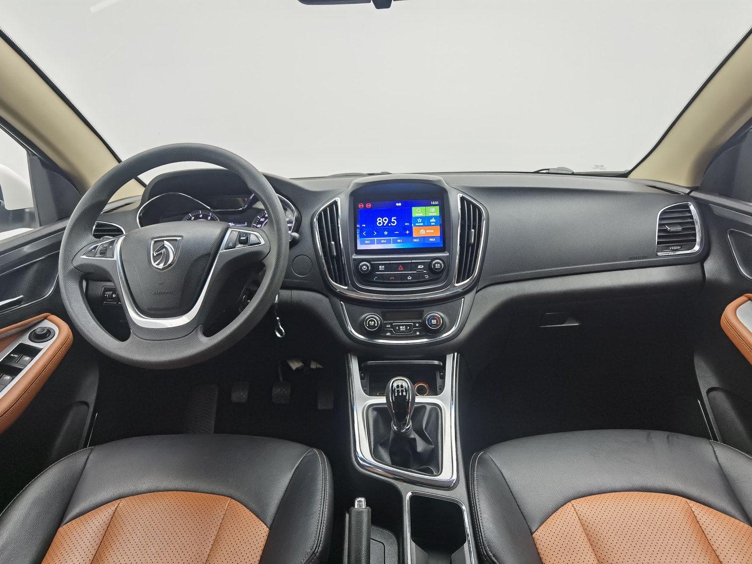 Used Baojun 560 2015 1.8 MT