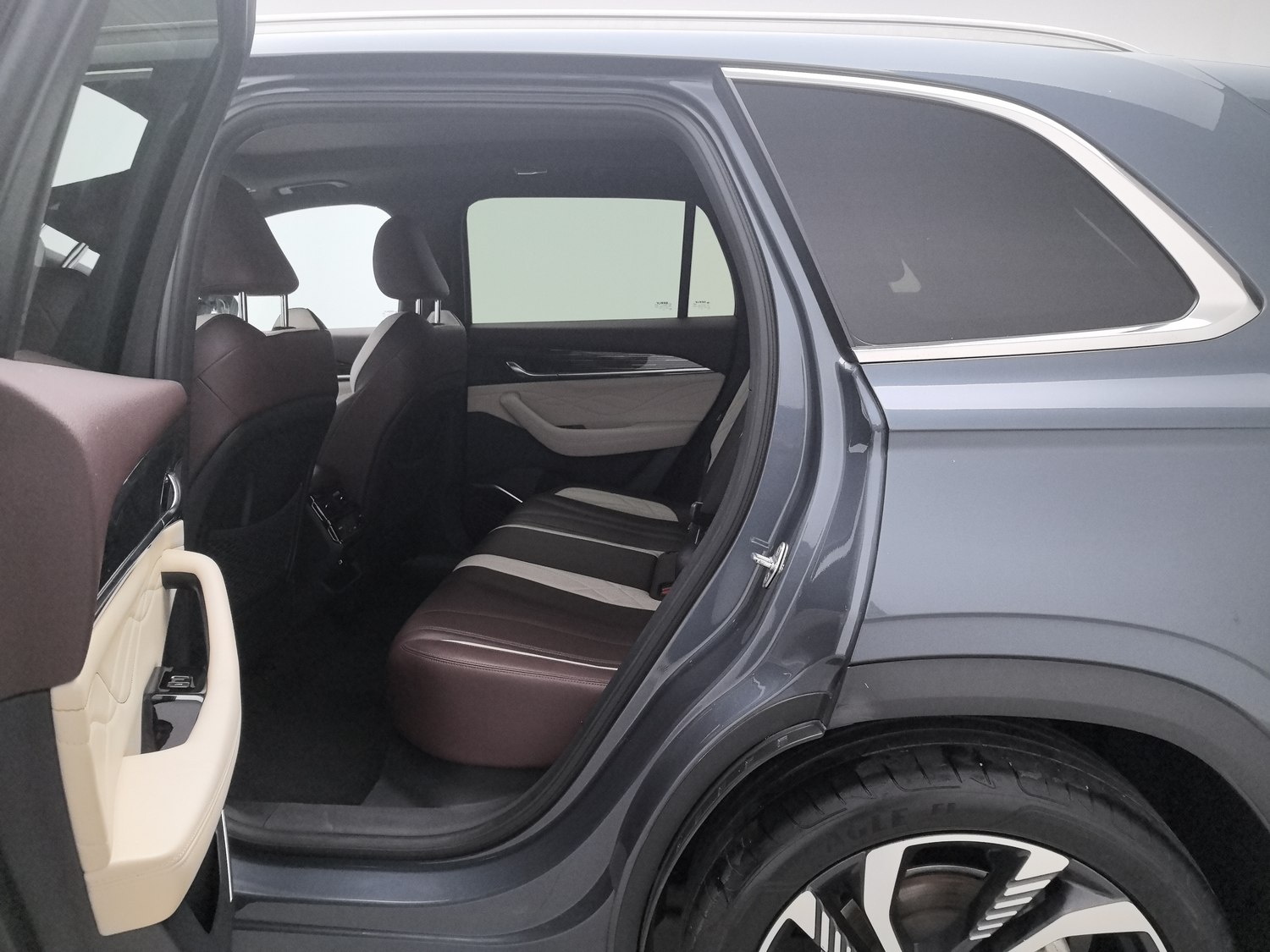 Used Geely Xingyue L 2021 2.0 AT
