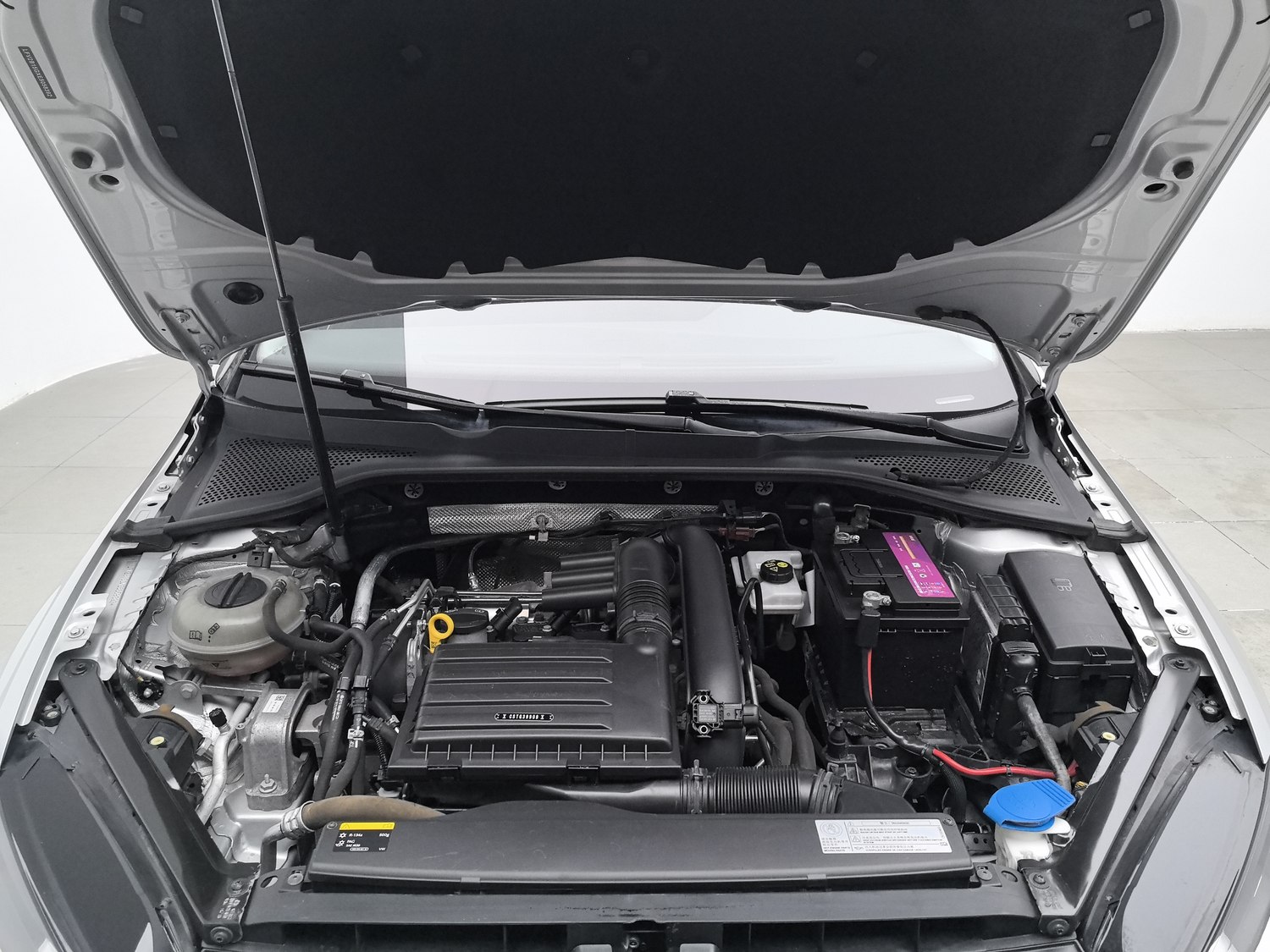 Used Volkswagen Golf 2014 1.4 MT