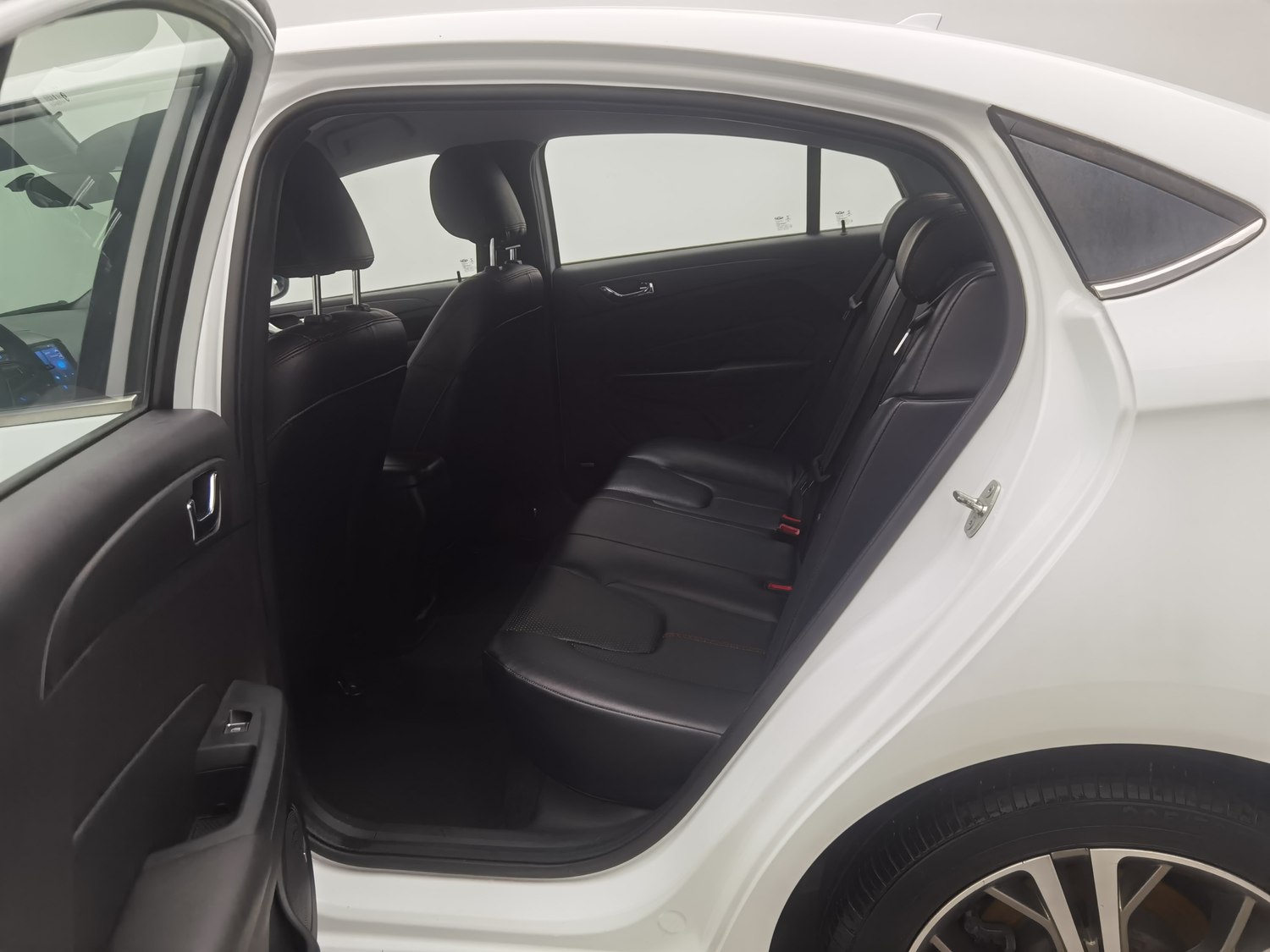 Used Chery Arrizo 5 2016 1.5 MT