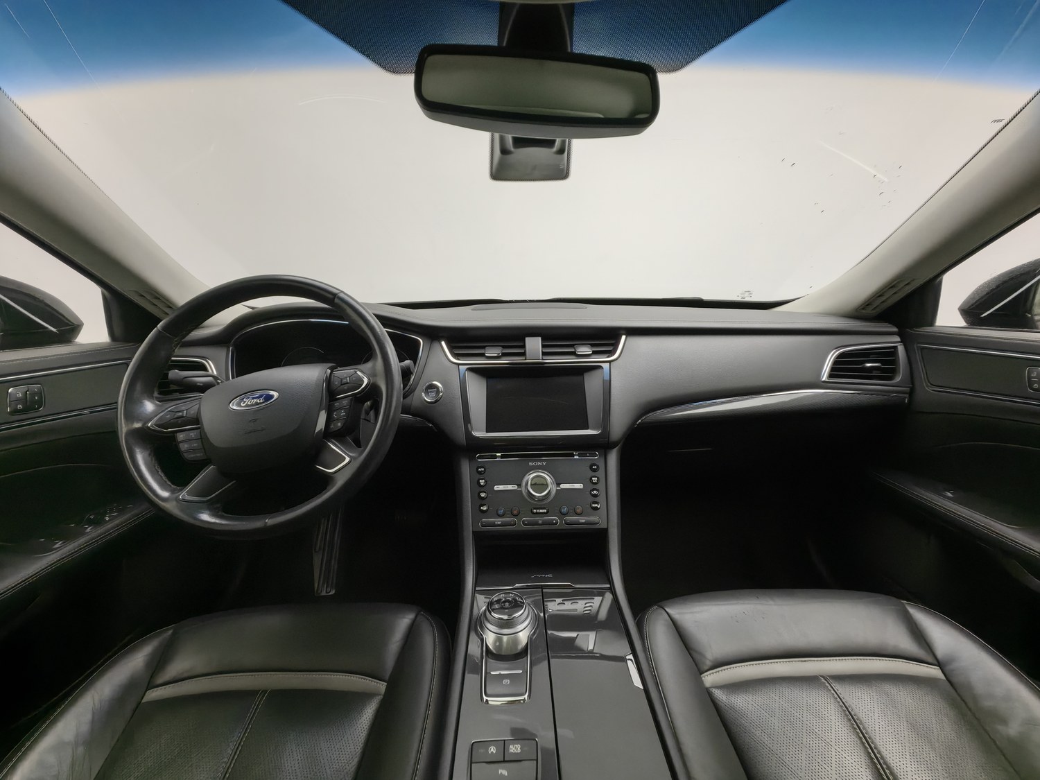 Used Ford Taurus 2018 2.0 AT