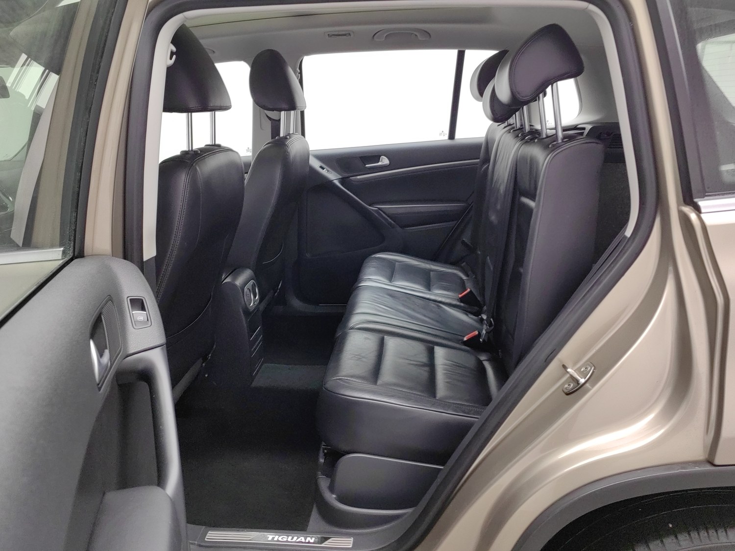 Used Volkswagen Tiguan 2015 1.8 AT