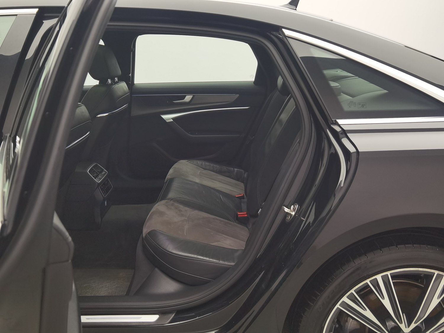 Used Audi A6L 2021 2.0 AT