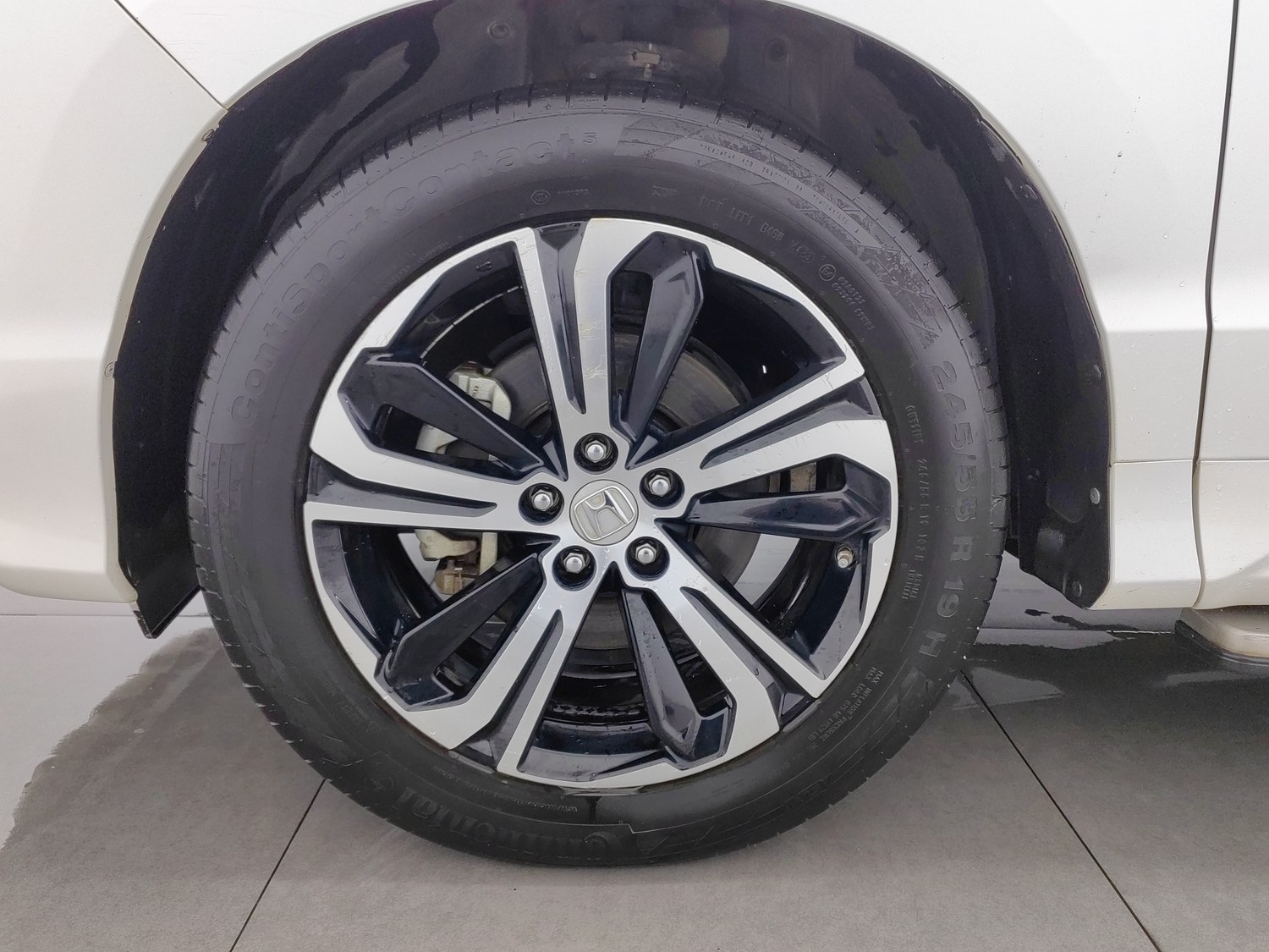 Used Honda UR-V 2017 2.0 AT