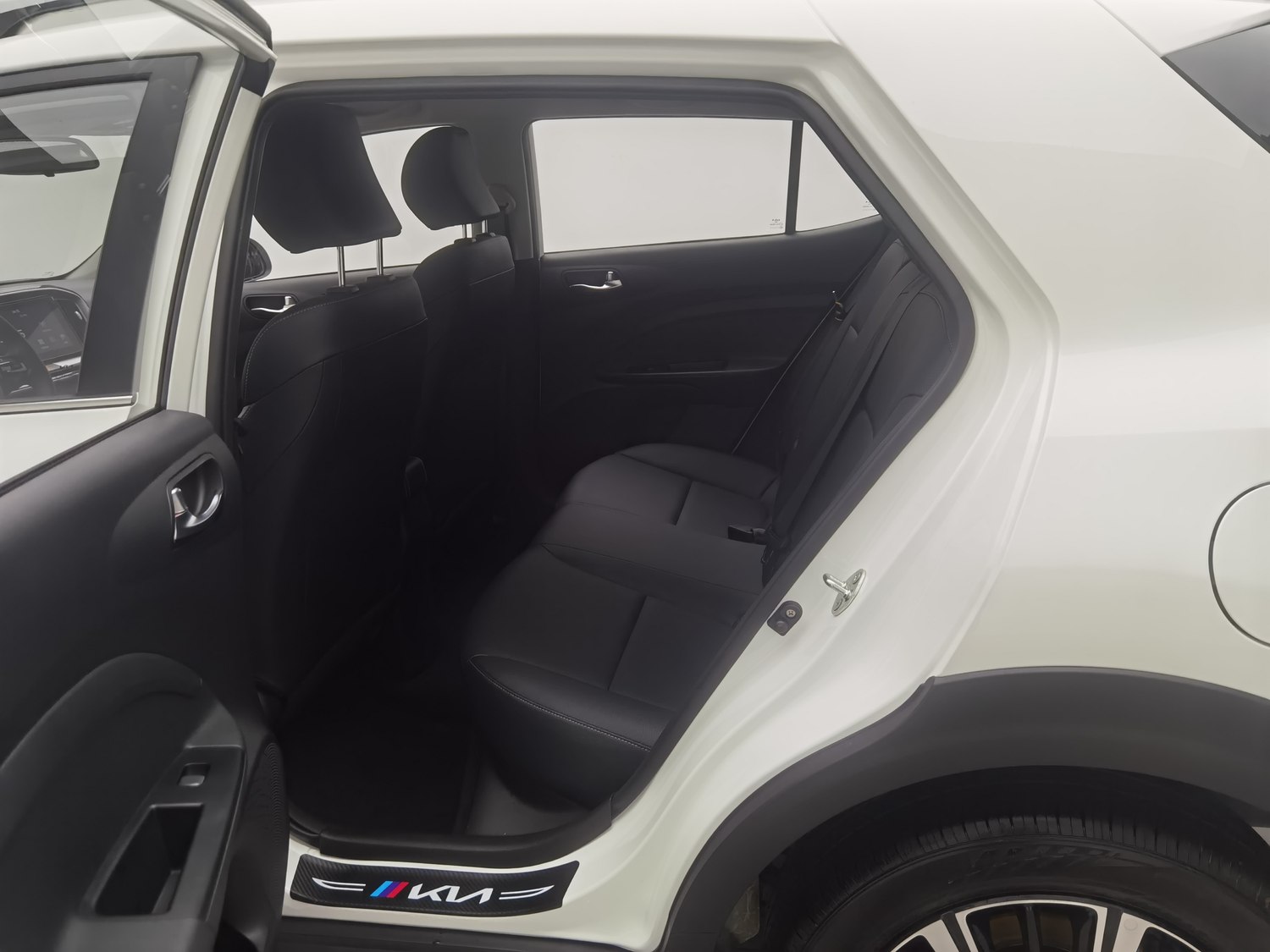 Used Kia KX1 2026 1.4 AT