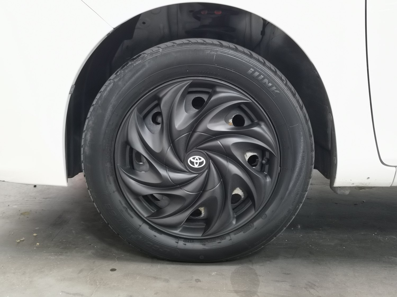 Used Toyota Yaris L 2015 1.5 AT